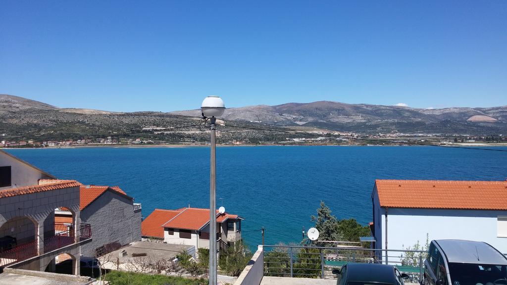 Apartment Karmen Trogir Oda fotoğraf