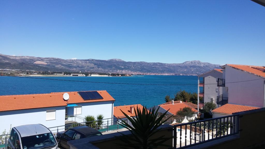 Apartment Karmen Trogir Oda fotoğraf