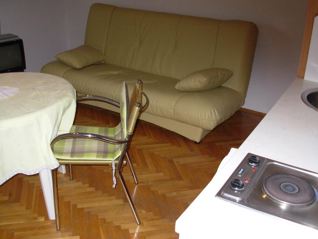 Apartment Karmen Trogir Oda fotoğraf
